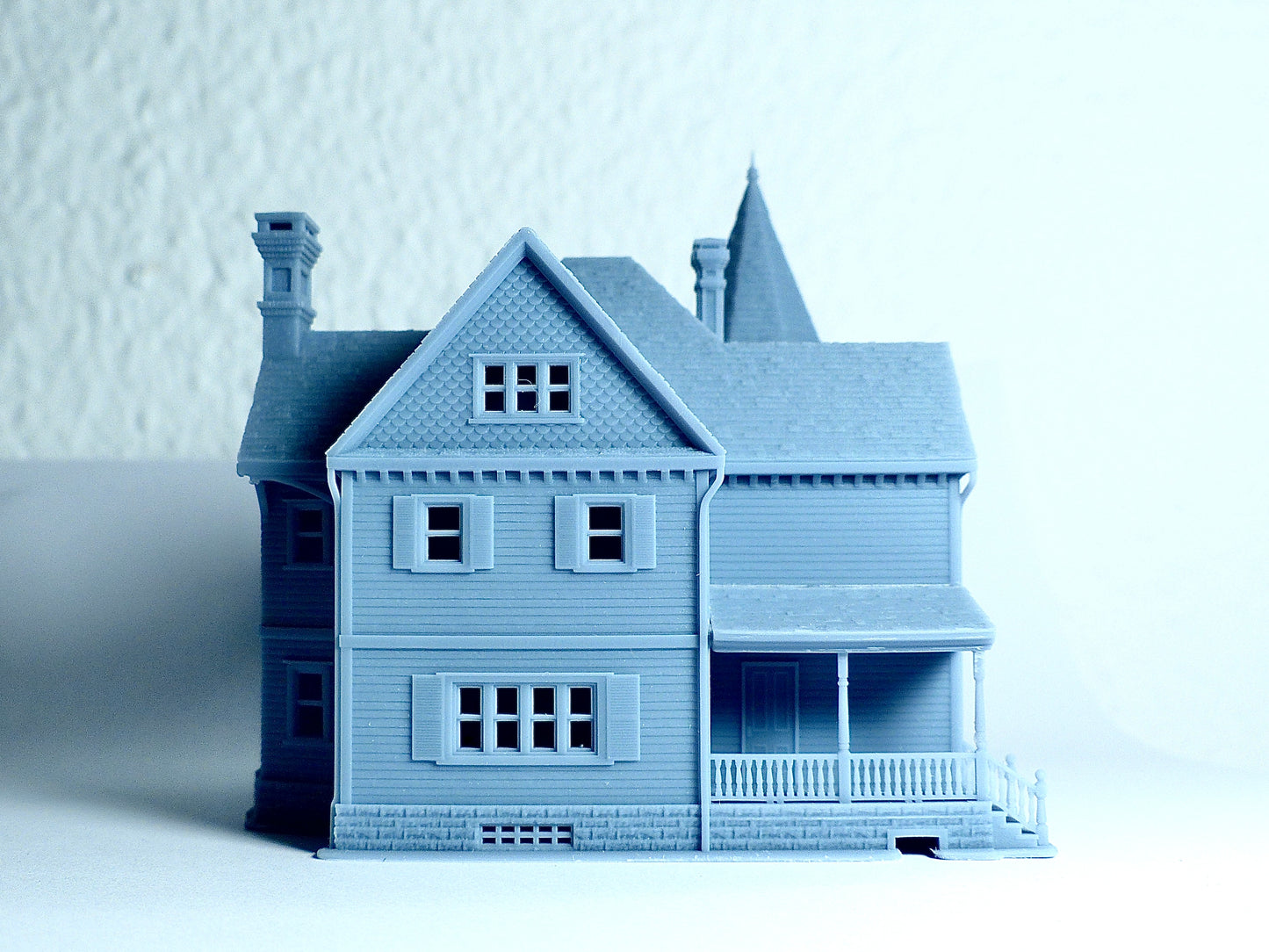 N Scale Queen Anne Victorian House - Resin Diorama Building Model (1:160) - Building#36C