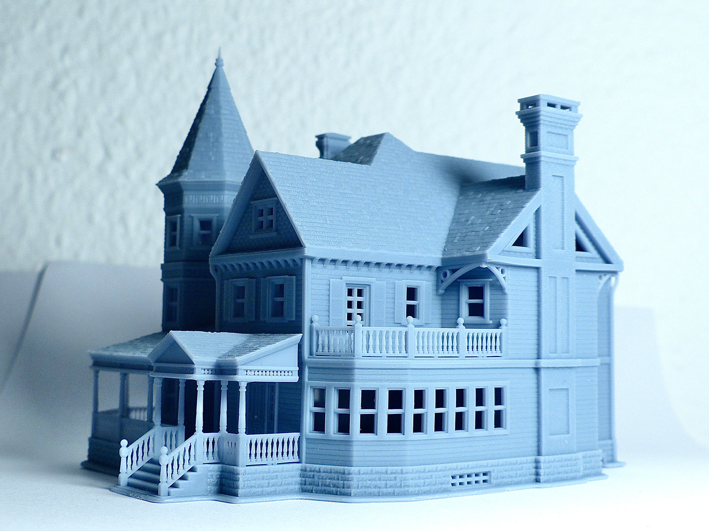 N Scale Queen Anne Victorian House - Resin Diorama Building Model (1:160) - Building#36C