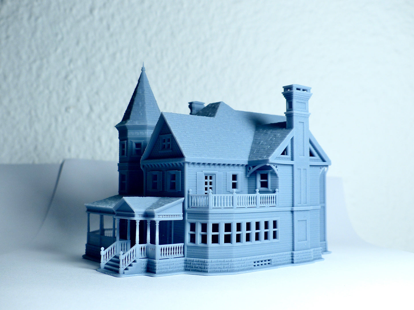 N Scale Queen Anne Victorian House - Resin Diorama Building Model (1:160) - Building#36C