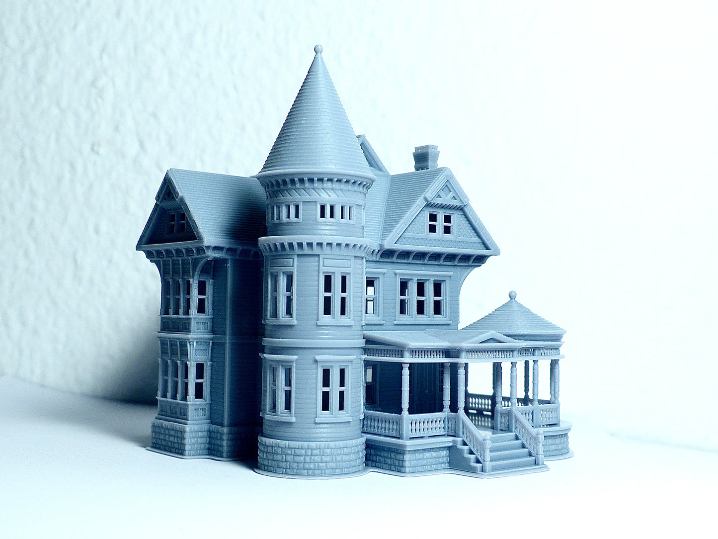 N Scale Queen Anne Victorian House - Diorama Resin Model (1:160) - Building#36D