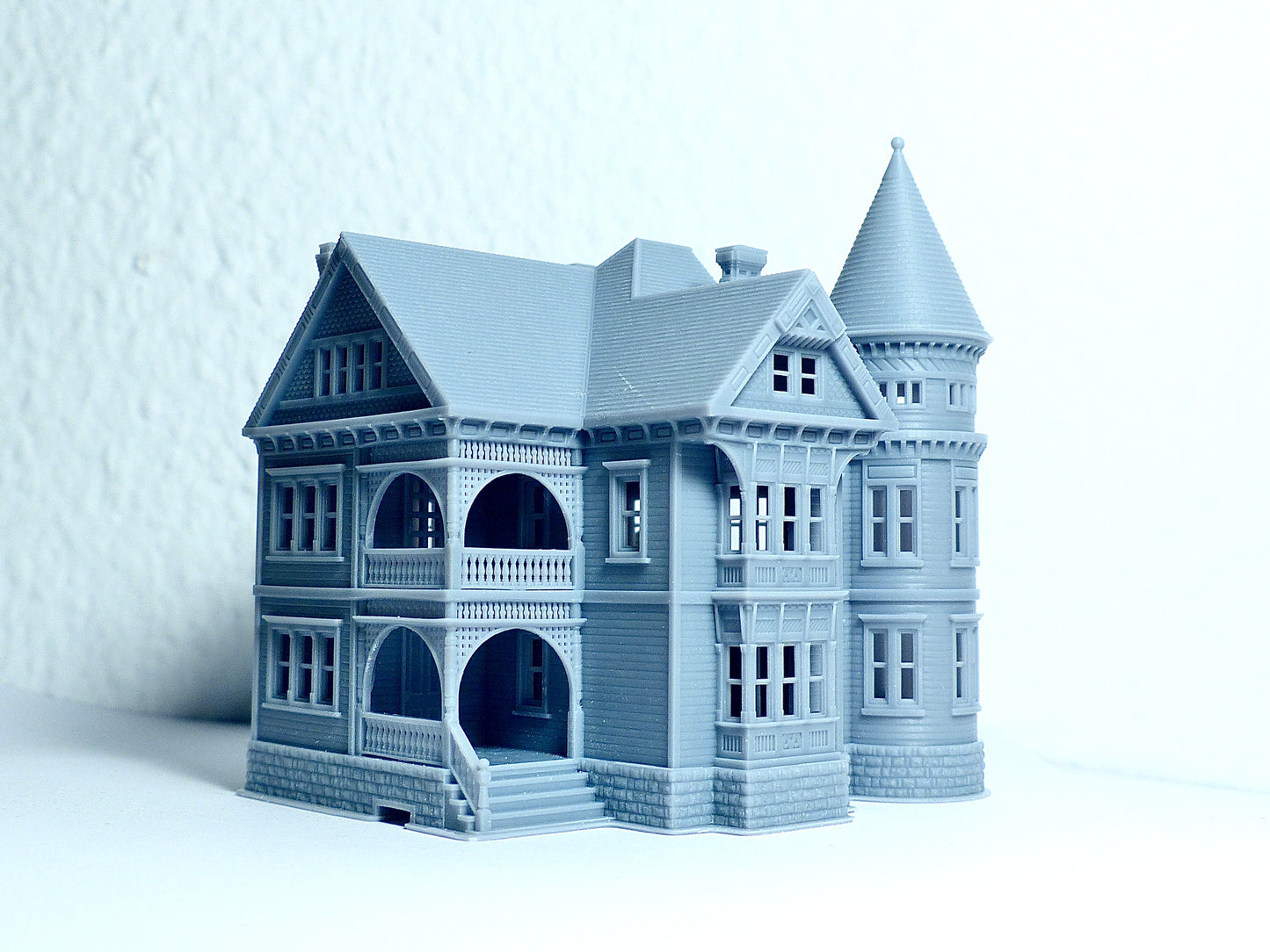 N Scale Queen Anne Victorian House - Diorama Resin Model (1:160) - Building#36D