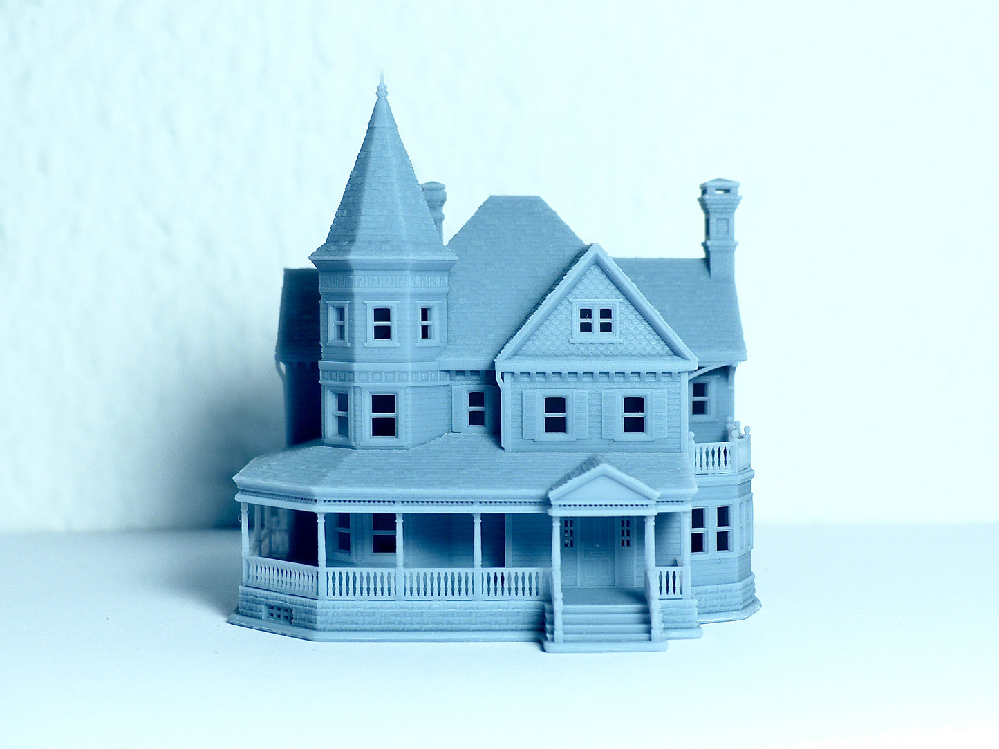 Z Scale Queen Anne Victorian House - Resin Diorama Building Model (1:220) - Building#36C