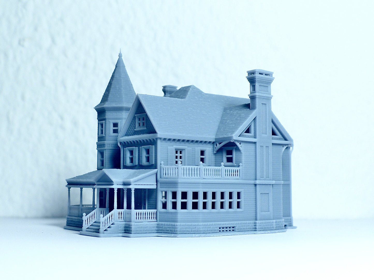Z Scale Queen Anne Victorian House - Resin Diorama Building Model (1:220) - Building#36C