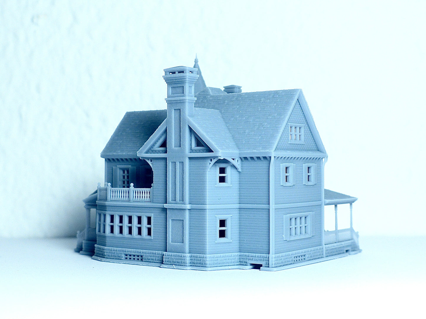 Z Scale Queen Anne Victorian House - Resin Diorama Building Model (1:220) - Building#36C