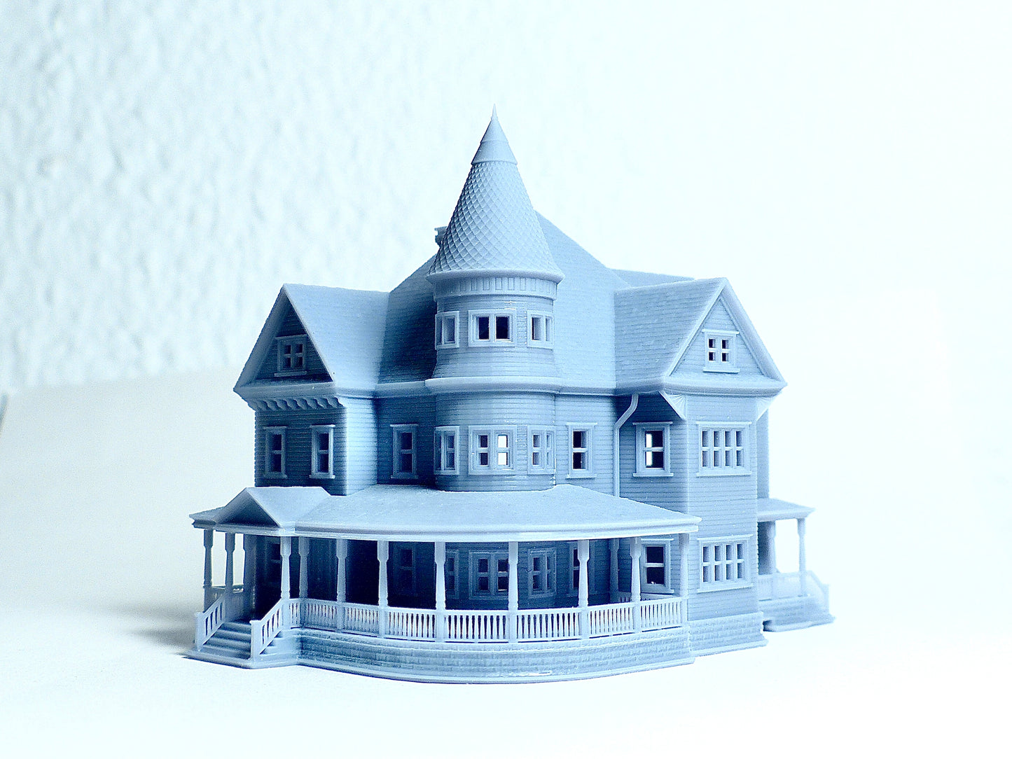 Z Scale Queen Anne Victorian House – Resin Diorama Model 1:220 - Building#36