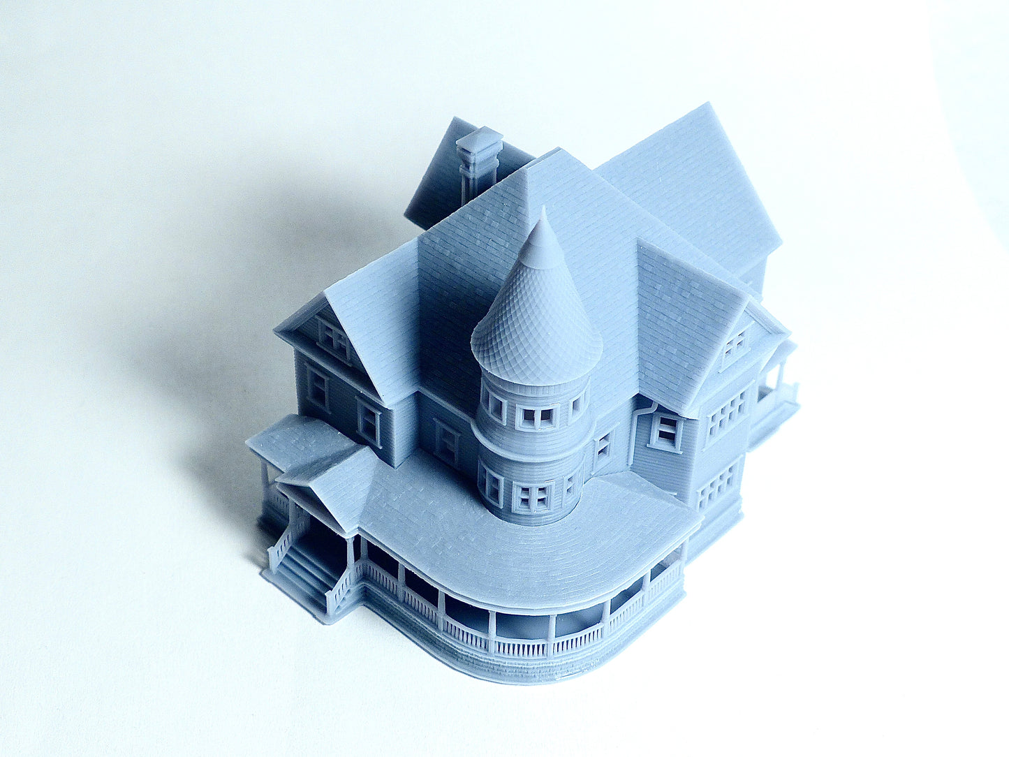 Z Scale Queen Anne Victorian House – Resin Diorama Model 1:220 - Building#36